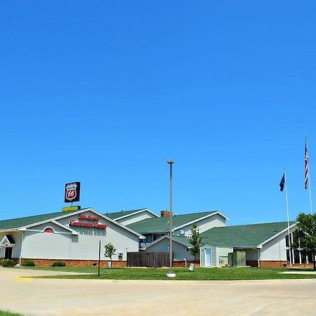 Fossil Creek Hotel & Suites Russell Kültér fotó
