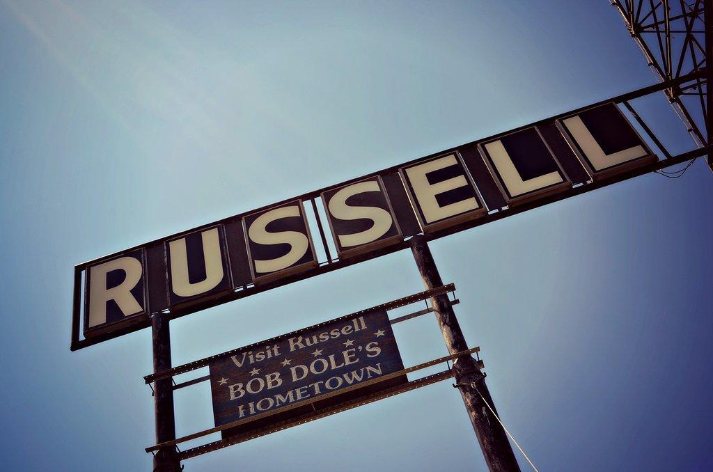 Fossil Creek Hotel & Suites Russell Kültér fotó