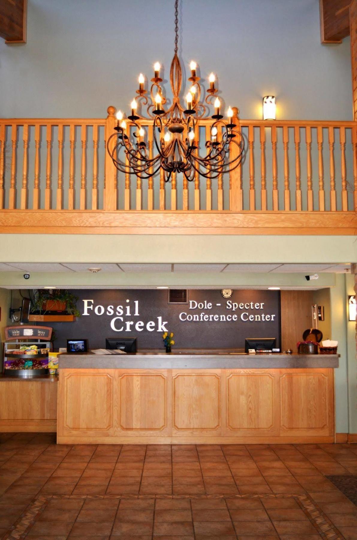 Fossil Creek Hotel & Suites Russell Kültér fotó